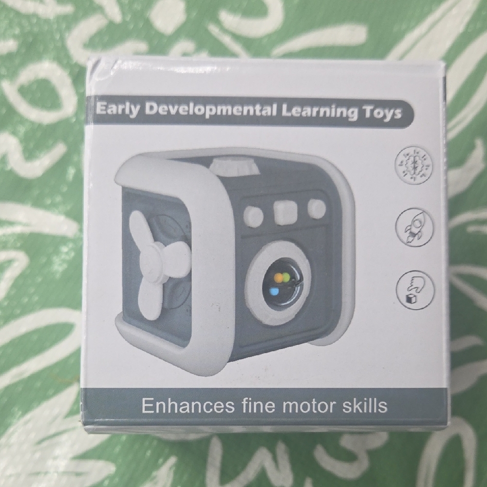 New Early Developmental Learning Toy Cube - Grey & White